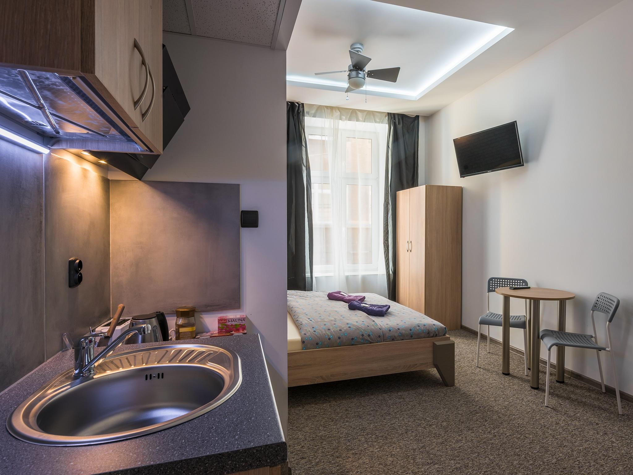70S Hostel Cracovie Extérieur photo
