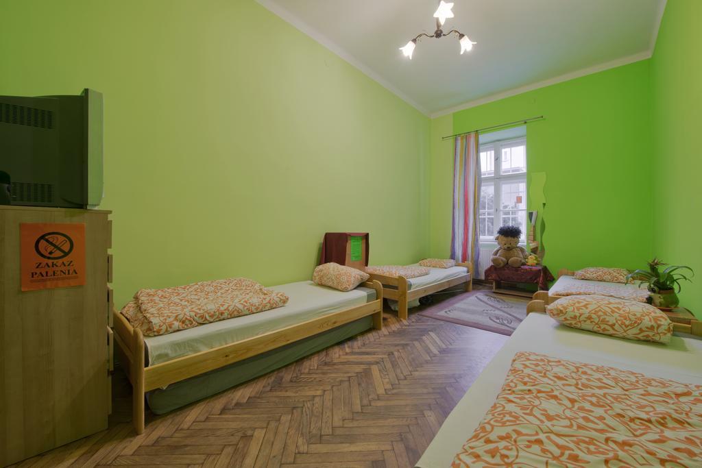 70S Hostel Cracovie Chambre photo